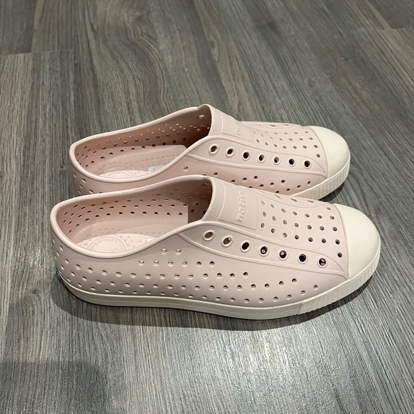 Native shoes, Jefferson style - Picture 2 of 5